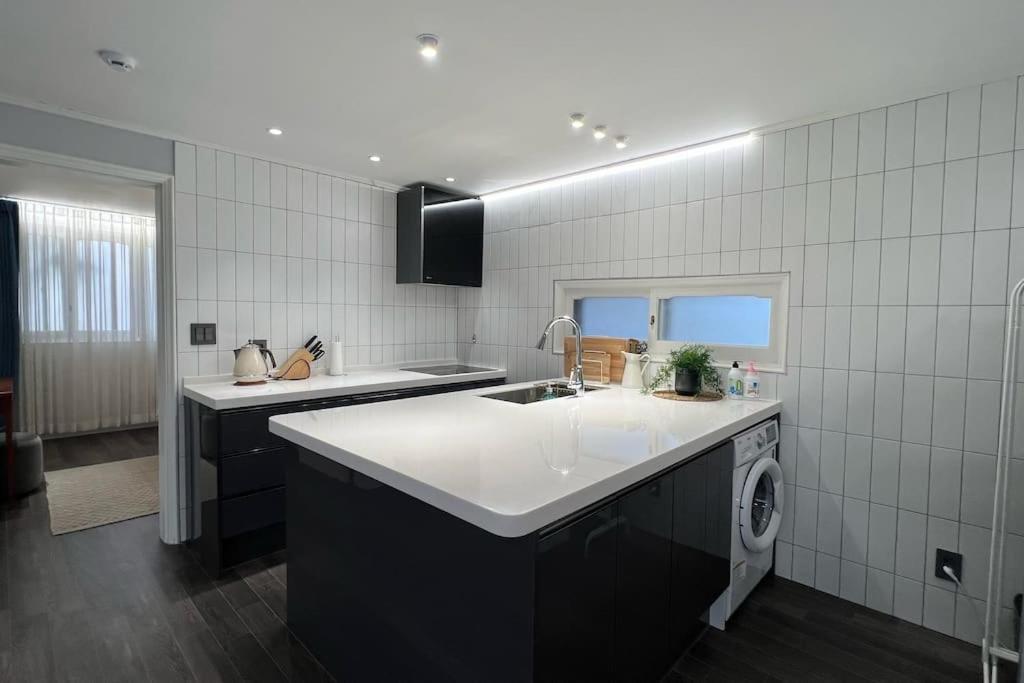 Hongdae 3Bedroom Apartment #14 ソウル特別市 エクステリア 写真